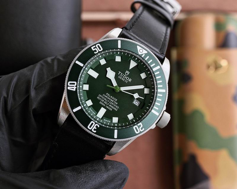 Tudor 42mm 071437